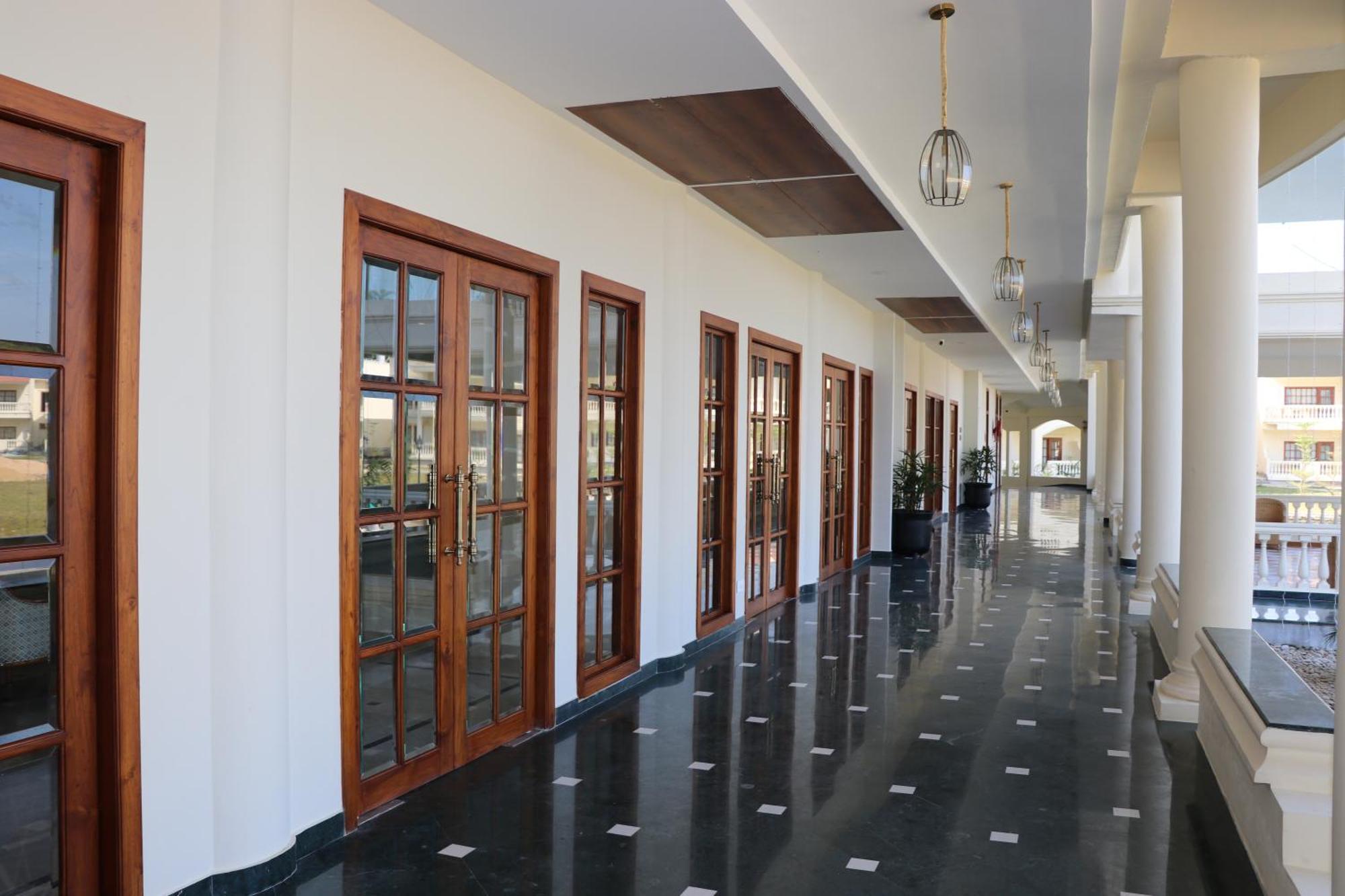 Royale De' Casa Resort Казіранґа Екстер'єр фото