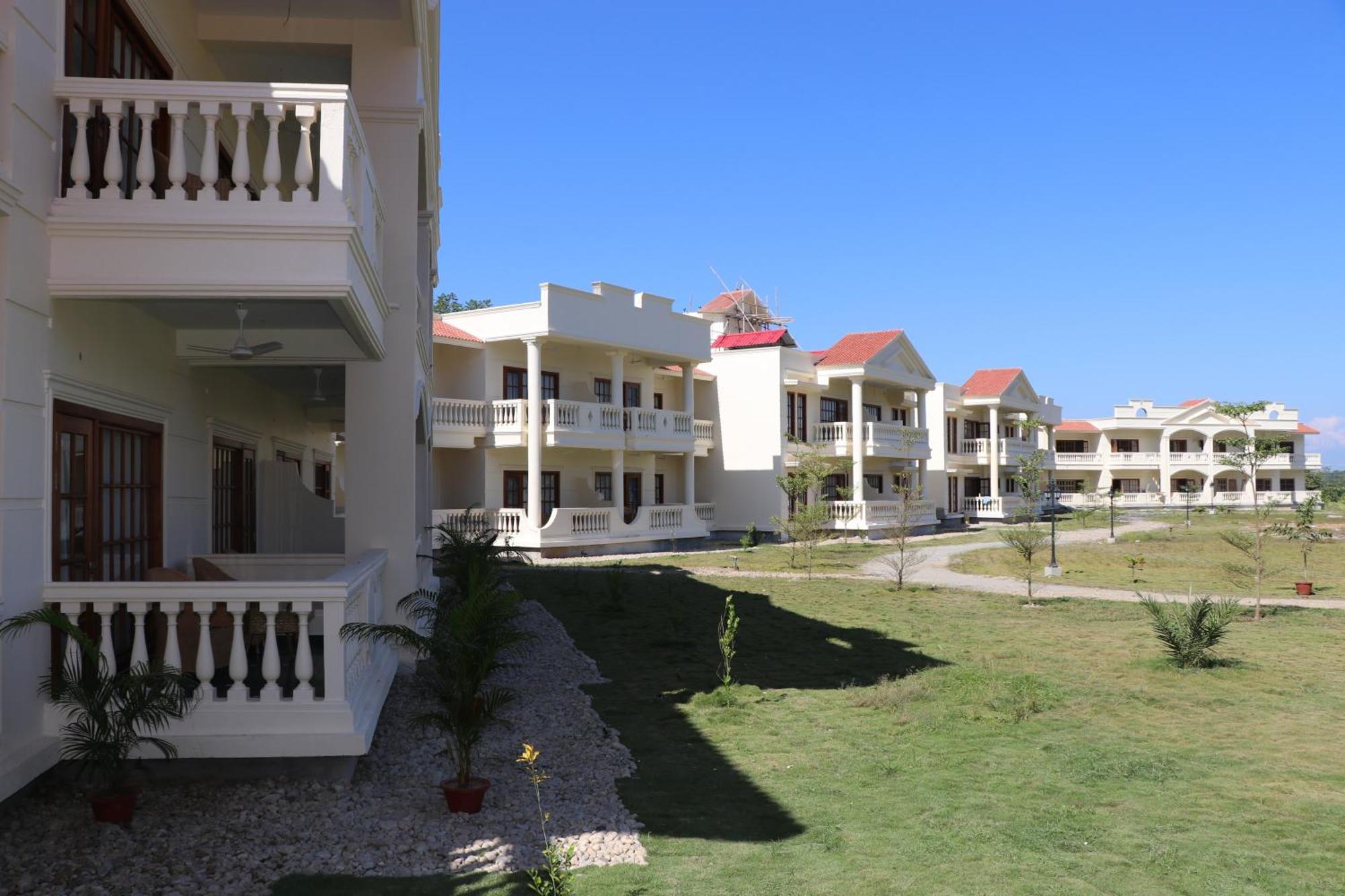 Royale De' Casa Resort Казіранґа Екстер'єр фото
